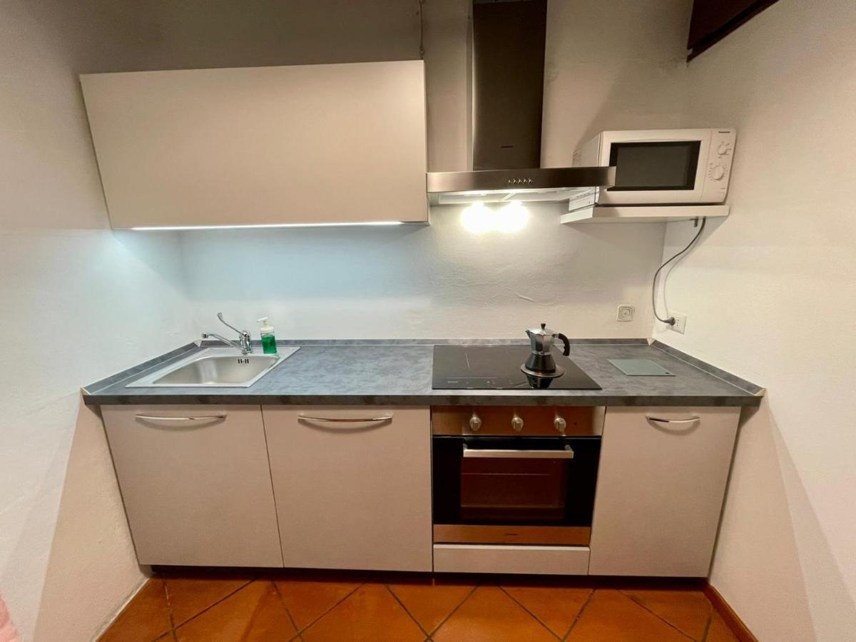 Sottoriva 12 City Center Large Apartment Verona Luaran gambar